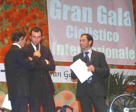 Ivan Basso intervistato da Alessandro Fabretti e Davide Cassani  © Photo Sirotti