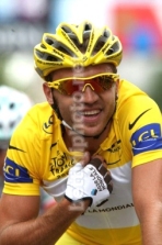 Rinaldo Nocentini en maillot jaune - © Photo Roberto Bettini